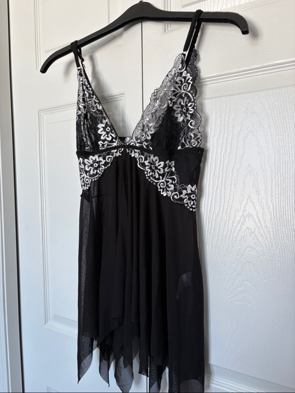 Black Lace-Trim Mesh Chemise with White Embroidery front clasp closure
